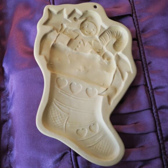 Vtg Brown Bag Cookie Art Mold 1987 Christmas Stocking Red Ribbon Hill Design - Picture 2 of 9